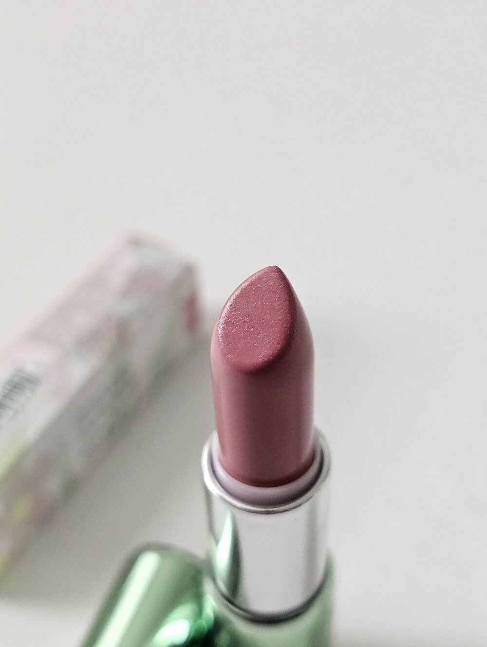 Clinique Pop Longwear Lipstick Shine 28 Sugar Pop Full Size NWT/ NIB Green Tube - Picture 7 of 7
